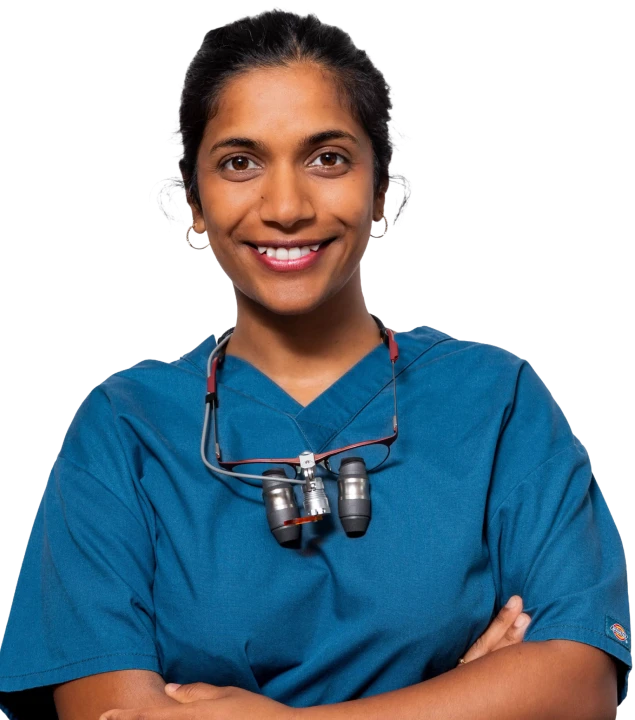 Le Dr Prianga Amalotpavathas, chirurgien-dentiste au cabinet dentaire Escudier